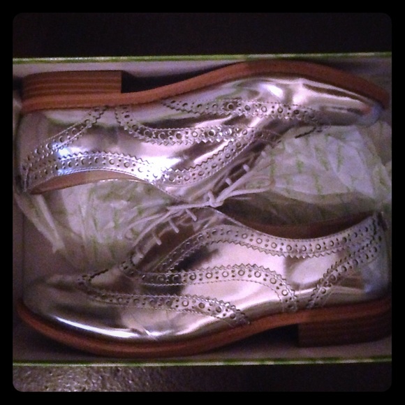 Sam Edelman silver oxfords; worn ONCE.