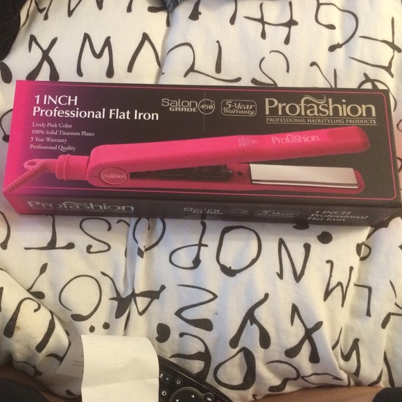 💥SOLD💥 1-inch, Hot Pink Profashion Flat Iron - Picture 3 of 3