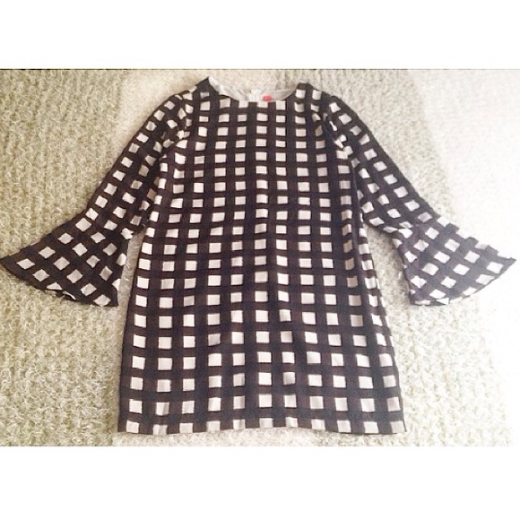 🎉HP🎉 Eight Sixty bell sleeved chiffon midi shift - Picture 2 of 4