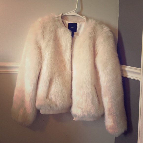 Forever 21 Jackets & Blazers - Faux Fur Coat