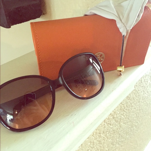 Tory burch sunglasses