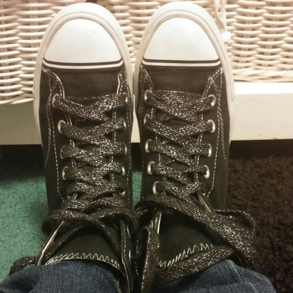 Black wedge sneakers