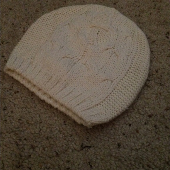 Hats, hats and more hats - Picture 4 of 4