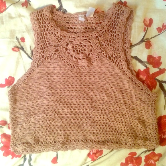 Vintage crochet crop top