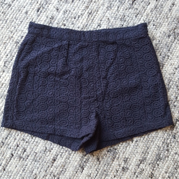 Forever 21 Pants - 🆕️ Forever 21 Navy Crochet Shorts