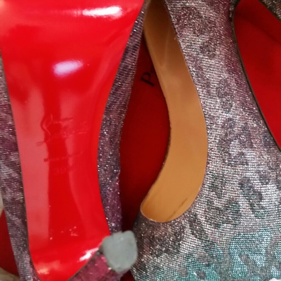 **SOLD**Christian Louboutin Highness Lame - Picture 4 of 4