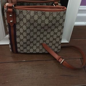 Authentic Gucci Messenger bag!
