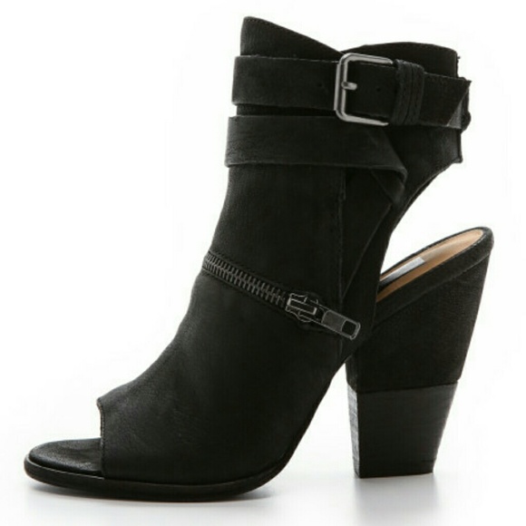 Dolce Vita Nayla Bootie (Black)