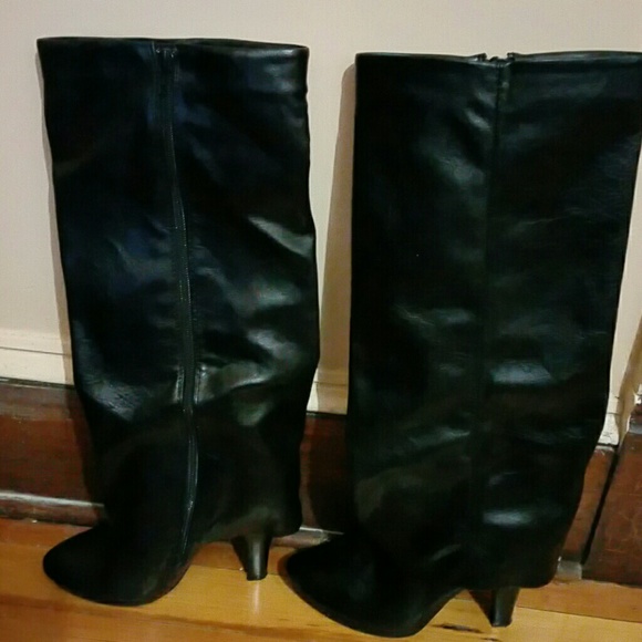 Midcalf black leather boots by kelly and katie