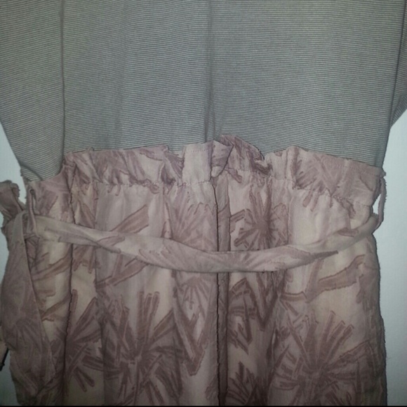 Stripe/stitched print contrast dress - Picture 2 of 3