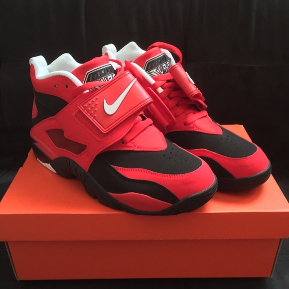 Men's Diamond Turfs.