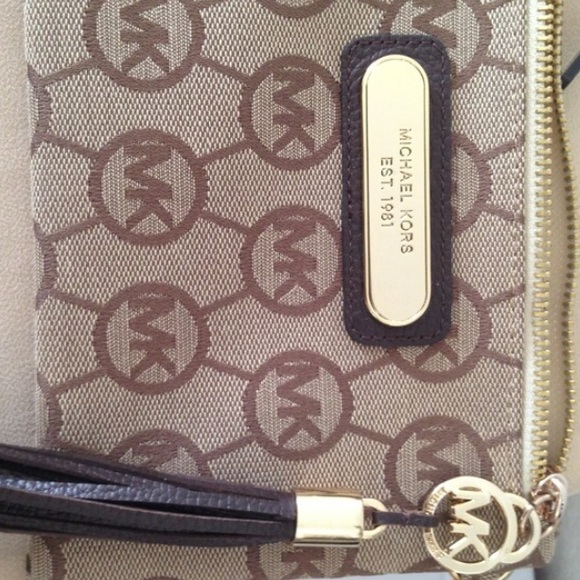 ‼️SOLD‼️ - Picture 2 of 3