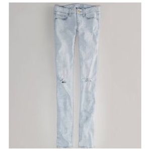American Eagle Light Washed Distressed Skinny Jean