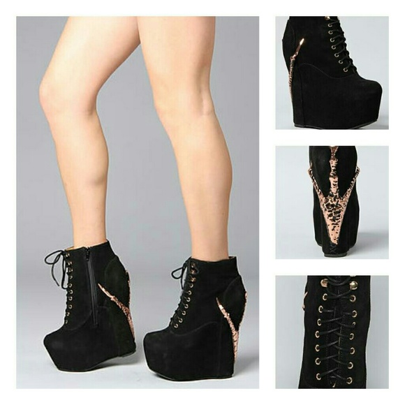 *SOLD* Jeffrey Campbell Damsel Black Suede