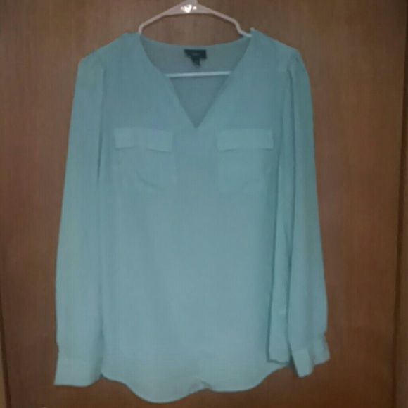 Mossimo light blue dress shirt