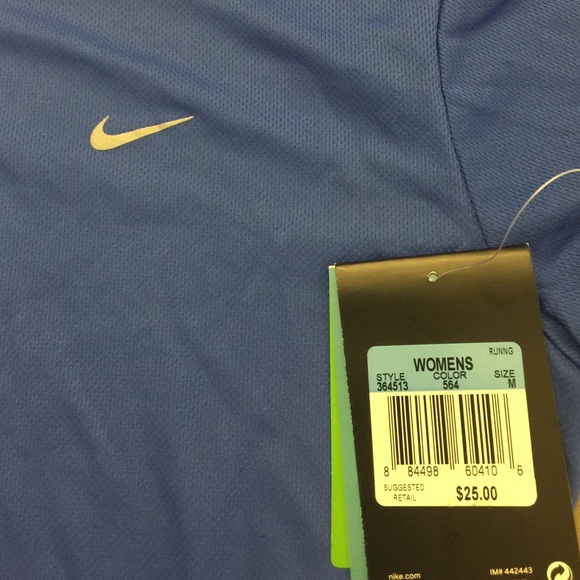 Nike Dri-Fit workout shirt - Picture 2 of 2