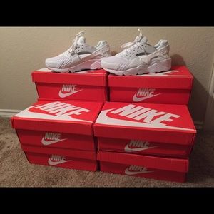 Nike Huarache Triple White