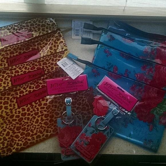 NWT BETSY JOHNSON COSMETIC BAG AND/OR LUGGAGE TAG