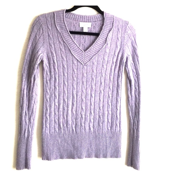 Sweet lavender sweater 💟