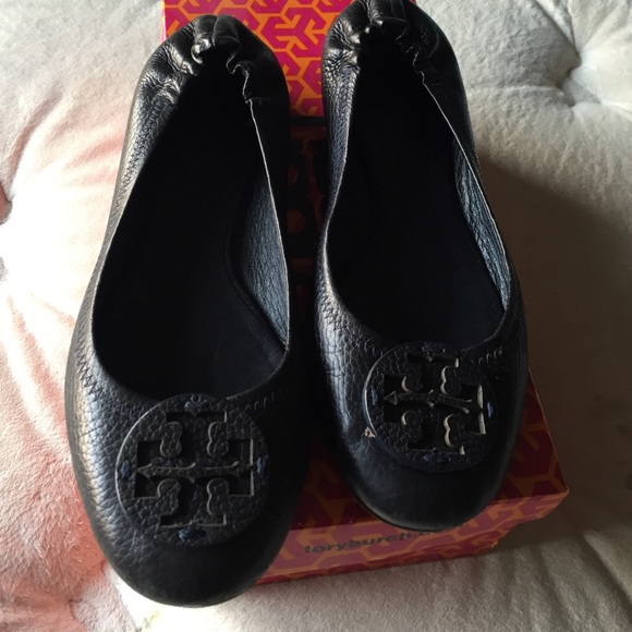 Tory burch reva❌sold❌ on mer