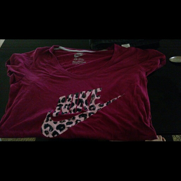 Nike tshirt
