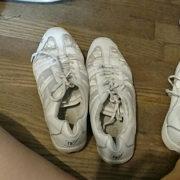 Varsity cheer shoes
