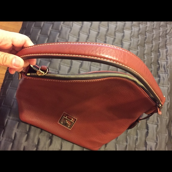 Large Dooney & Bourke Bag - Picture 2 of 4