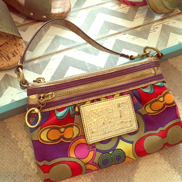 *authentic* Coach wristlet
