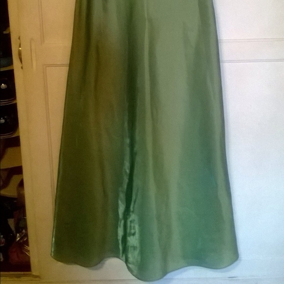Formal long green dress. Betsy and Adam. - Picture 4 of 4