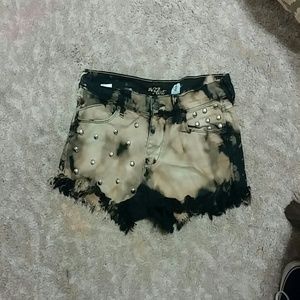 Dead Thread Revival shorts