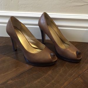 Nine West brown peep toe heels