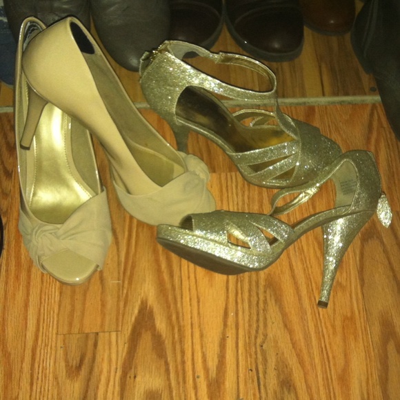 Fioni size 10W and Maurice's size 8