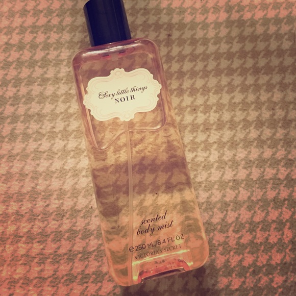 Victoria's Secret "sexy little things NOIR" mist