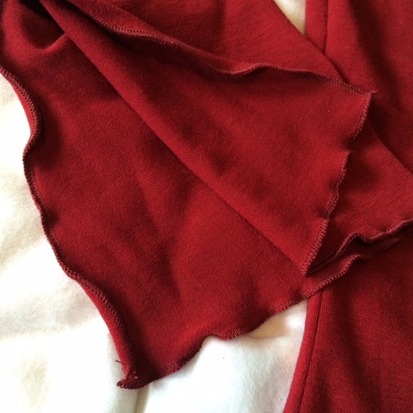 Brittany 3/4 sleeve top. Beautiful neck detail. - Picture 4 of 4