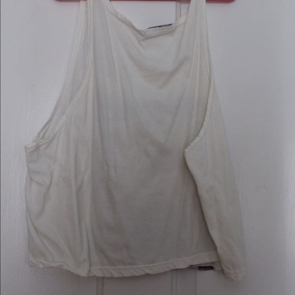 White Daisy Crop Top - Picture 2 of 3