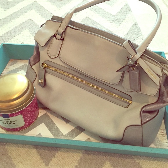 *authentic* Coach purse, leather