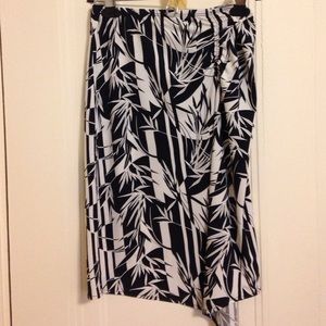 BCBG skirt