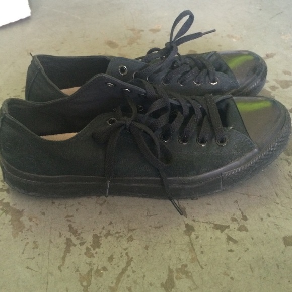 Black Chucks size 9
