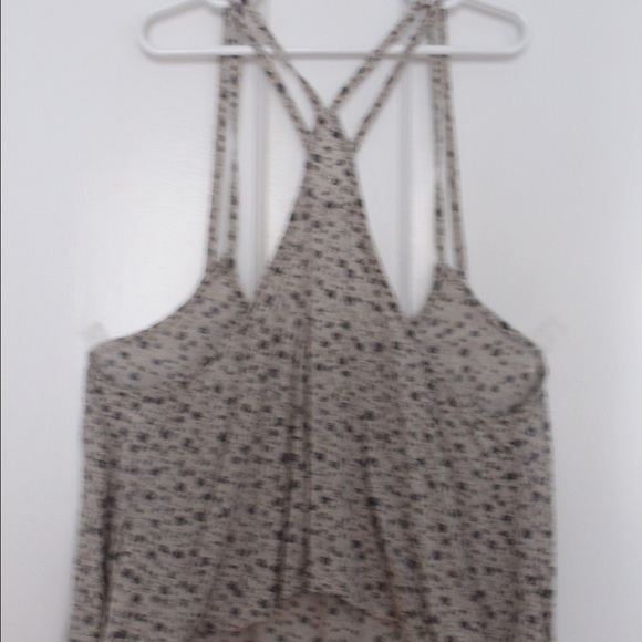 Loose Fit Floral Tank - Picture 2 of 3