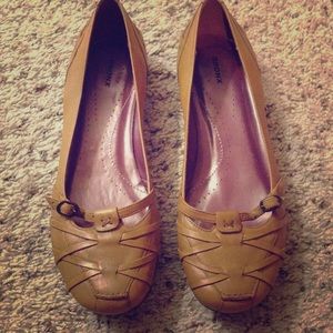 Bronx camel tan flats