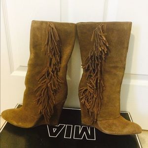 Mia brown suede fringe boots