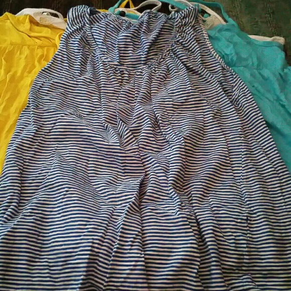 3 maternity tops