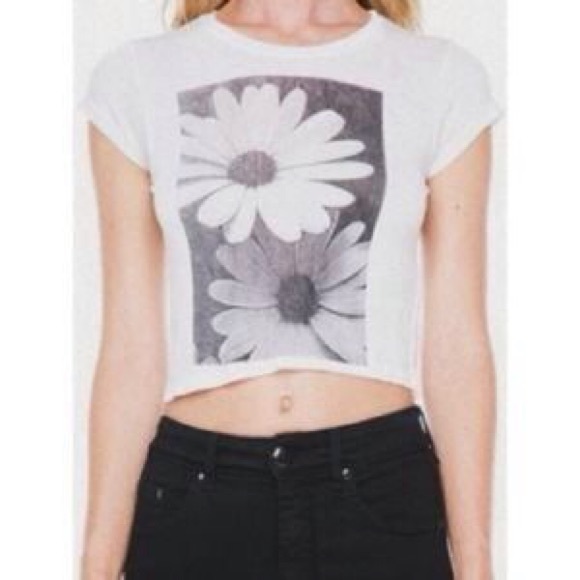 Brandy Melville Daisy Crop Top - Picture 3 of 3