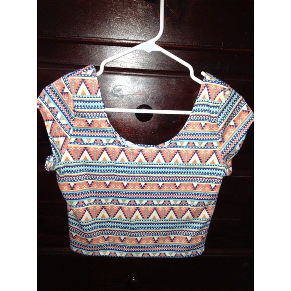 Tribal Crop Top *NWOT*