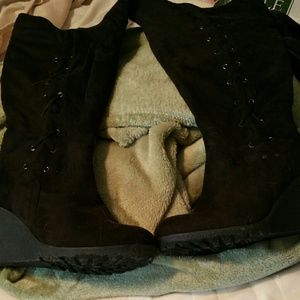 SALE!!! Black Wedge Lace-up Boots Size 8WW
