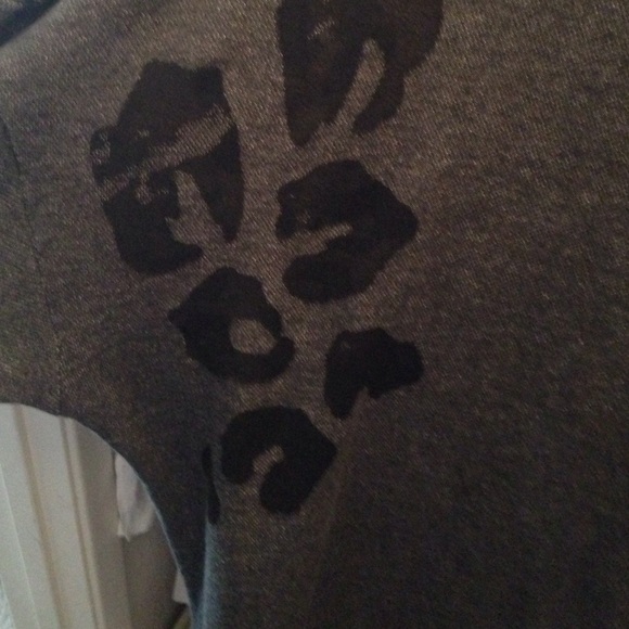 Shirt - Picture 2 of 3