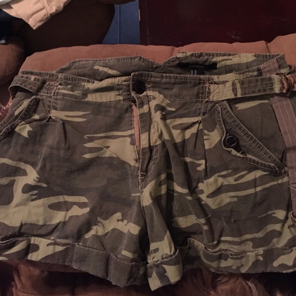 Camouflage cargo shorts