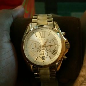 Mk watch