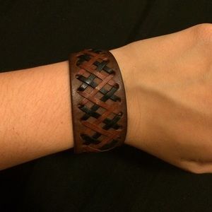 Leather bracelet