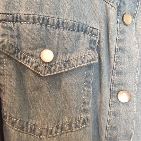 Jean Shirt - Picture 3 of 3